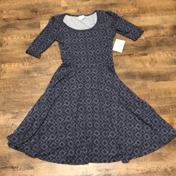 LuLaRoe Dresses & Skirts - LuLaRoe Purple & Blue Diamond Printed Nicole Dress